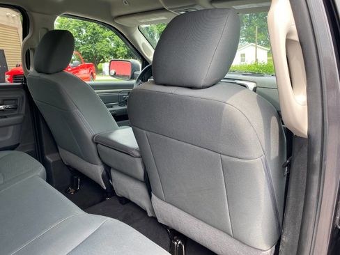 Used 2018 RAM 1500 Classic SLT AWD/4WD image 26