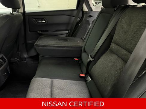 Certified 2025 Nissan Rogue SV image 34