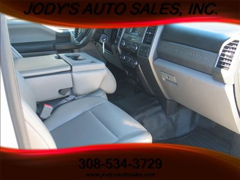 Used 2019 Ford F250 XL w/ Power Equipment Group image 20