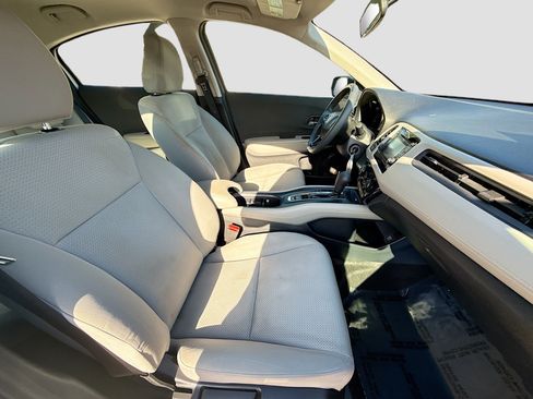 Used 2022 Honda HR-V LX image 30