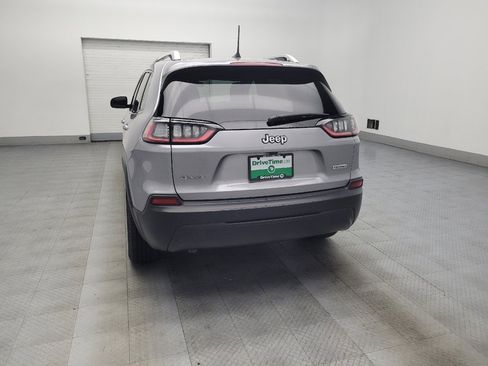 Used 2019 Jeep Cherokee Latitude w/ Popular Appearance Group image 6