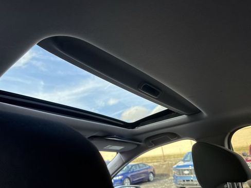 Used 2019 Honda CR-V EX image 18