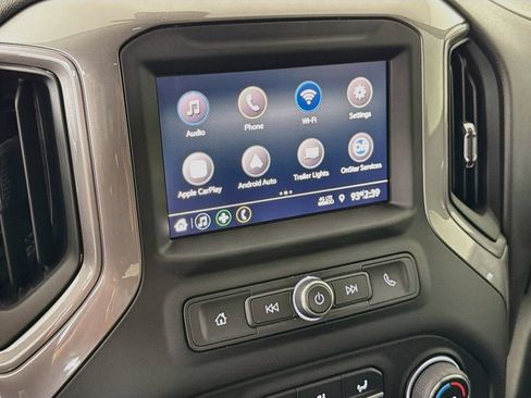 Used 2022 Chevrolet Silverado 1500 Custom w/ Safety Confidence Package RWD image 17