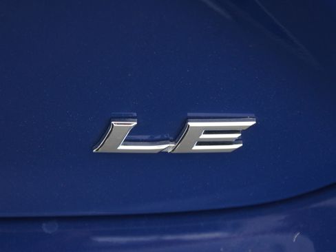 Used 2025 Toyota Camry LE w/ Convenience Package FWD image 19