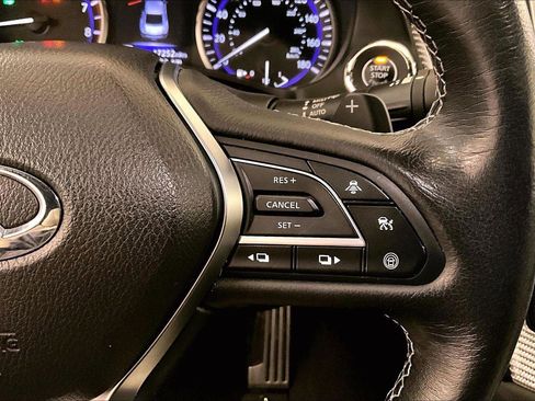 Used 2018 INFINITI Q60 Red Sport 400 w/ Pro Active Package image 18