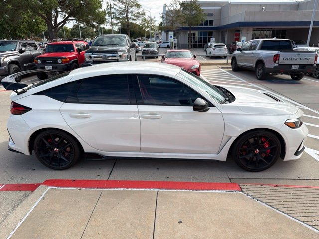 Used 2024 Honda Civic Type R image 4