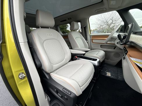 New 2025 Volkswagen ID. Buzz 1st Edition image 26
