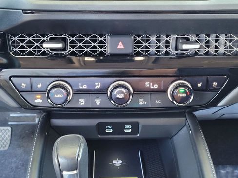 Used 2024 Honda Accord Touring image 27