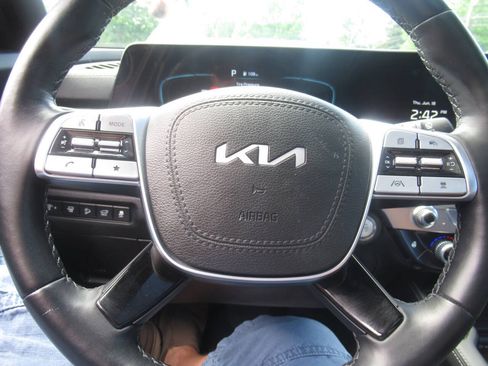 Used 2025 Kia Telluride EX X-Line AWD/4WD image 36