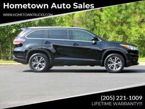 Used 2016 Toyota Highlander XLE FWD image 1