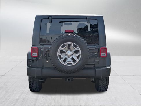 Used 2016 Jeep Wrangler Rubicon w/ Power Convenience Group AWD/4WD image 6