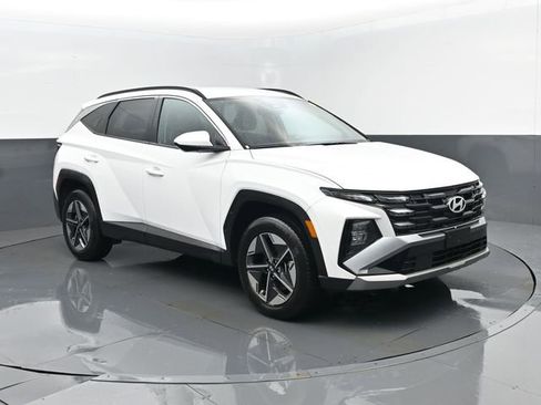 Used 2025 Hyundai Tucson SEL image 3