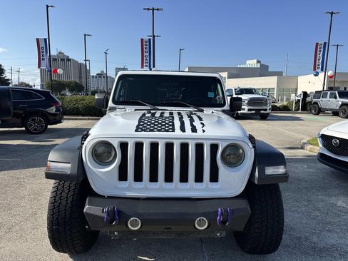 Used 2019 Jeep Wrangler Unlimited Sport AWD/4WD image 2