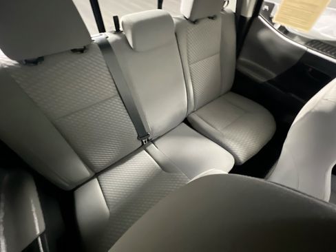 Used 2022 Toyota Tacoma SR w/ SR Convenience Package RWD image 33