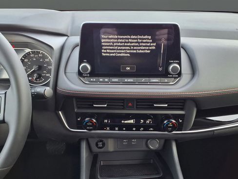 New 2026 Nissan Rogue SV AWD/4WD image 43