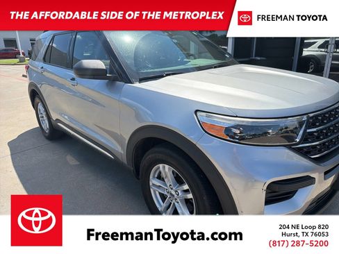 Used 2020 Ford Explorer XLT w/ Comfort Package RWD image 1