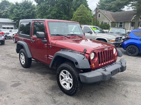 Used 2013 Jeep Wrangler Sport w/ Connectivity Group AWD/4WD image 5