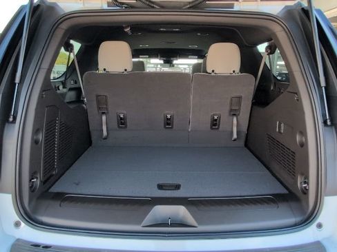 New 2026 Chevrolet Suburban LS image 11