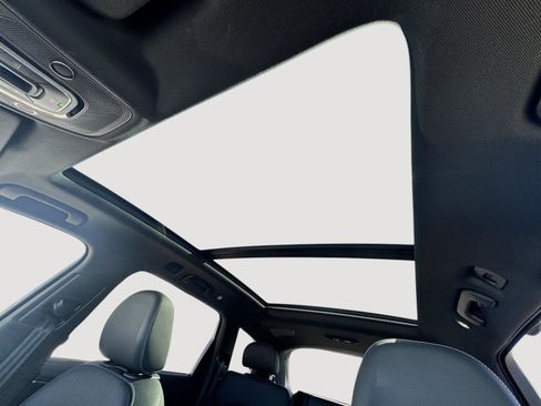 Used 2025 Audi Q7 3.0T Prestige w/ Prestige Package image 19