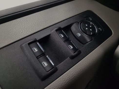 Used 2019 Ford F150 XLT w/ Equipment Group 302A Luxury AWD/4WD image 27