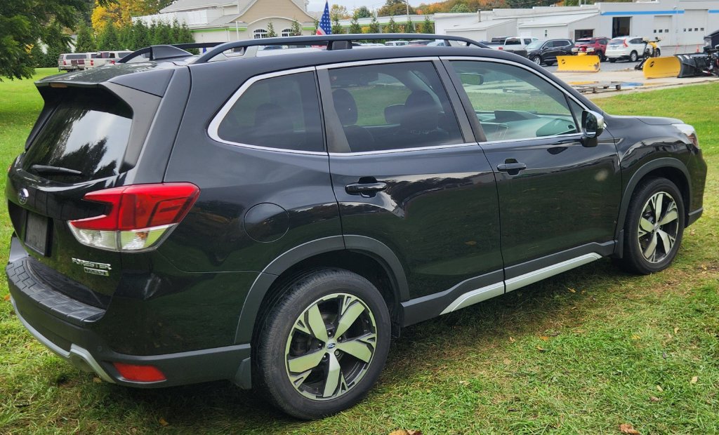 Used 2021 Subaru Forester Touring AWD/4WD image 4