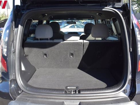 Used 2014 Kia Soul FWD image 23