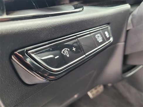Used 2023 Kia Niro EX Touring image 19