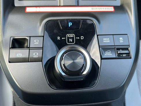 New 2026 Subaru Solterra Limited image 20