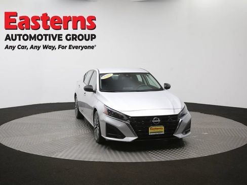 Used 2024 Nissan Altima 2.5 SV FWD image 51