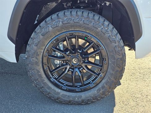 Used 2024 Toyota Tundra SR5 image 9