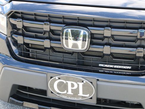 Used 2024 Honda Ridgeline Black Edition image 11