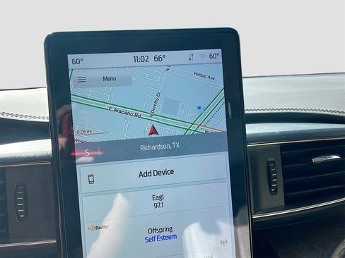 Used 2020 Ford Explorer Platinum w/ Premium Technology Package image 13