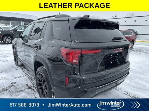 Used 2025 GMC Terrain Elevation w/ Elevation Premium Package image 9