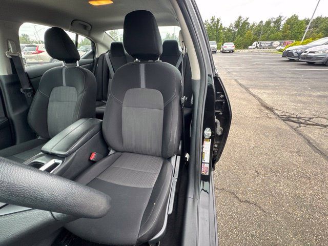 Used 2024 Nissan Sentra SV FWD image 9