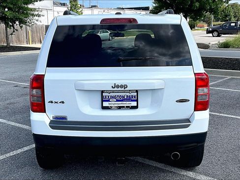 Used 2017 Jeep Patriot Sport w/ Power Value Group AWD/4WD image 5