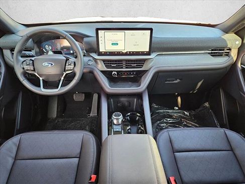 New 2026 Ford Explorer Platinum image 15