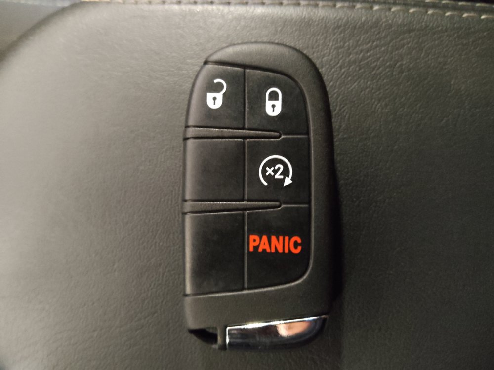 Used 2022 Jeep Renegade Altitude w/ Convenience Group AWD/4WD image 32