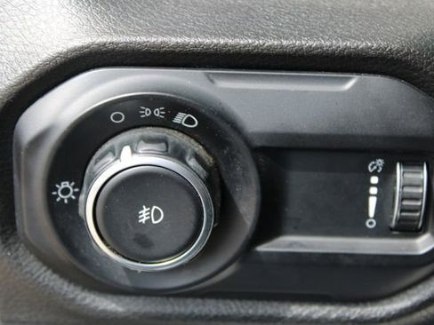 Used 2025 Jeep Wrangler Sport AWD/4WD image 23