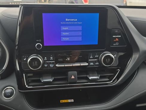 Used 2025 Toyota Highlander XSE image 21