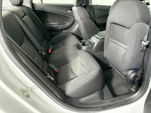 Used 2018 Chevrolet Volt LT image 15