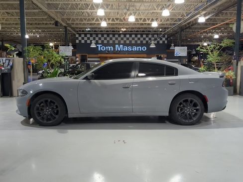 Used 2021 Dodge Charger SXT w/ Plus Group image 11