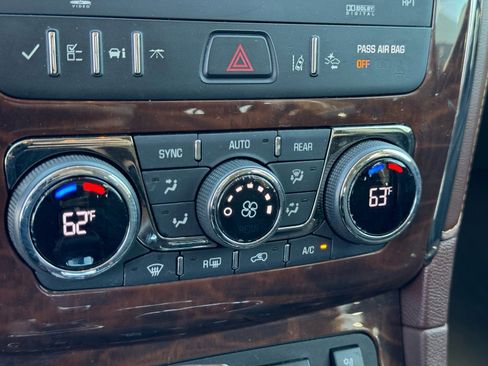 Used 2014 Buick Enclave Premium w/ Trailering Provision Package image 29