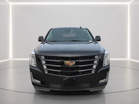 Used 2020 Cadillac Escalade Luxury w/ Escalade Sport Edition image 8