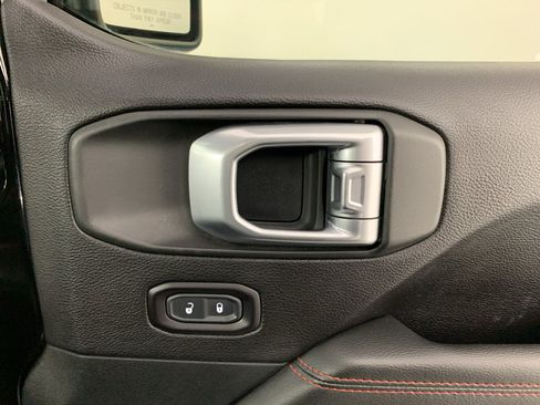 Used 2020 Jeep Wrangler Rubicon AWD/4WD image 31