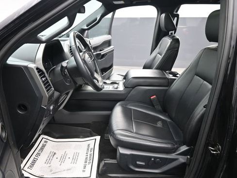 Used 2021 Ford Expedition XLT image 16