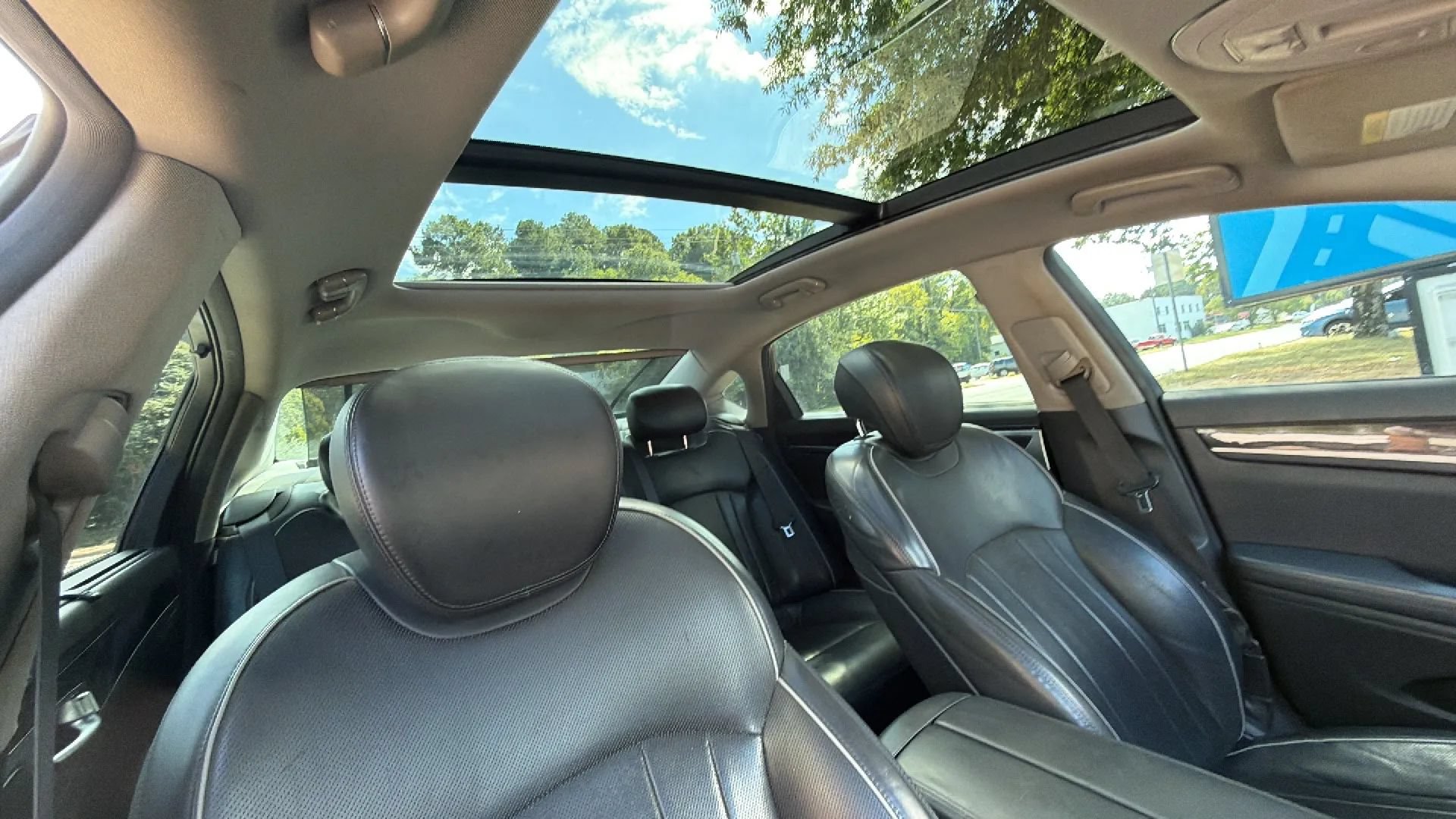 Used 2015 Hyundai Genesis 3.8 w/ Option Group 03 RWD image 26