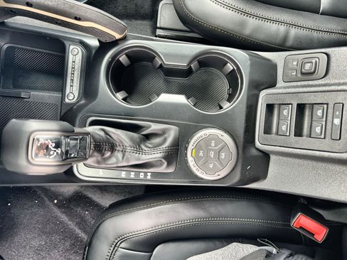 New 2025 Ford Bronco Badlands image 22