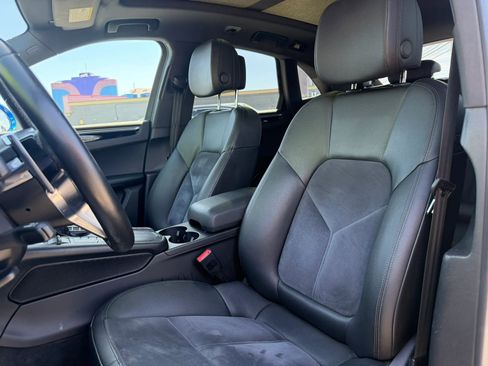 Used 2018 Porsche Macan Sport Edition image 11