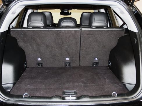 Used 2022 Jeep Compass Limited image 65