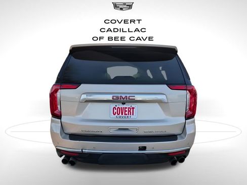 Used 2023 GMC Yukon XL Denali image 9